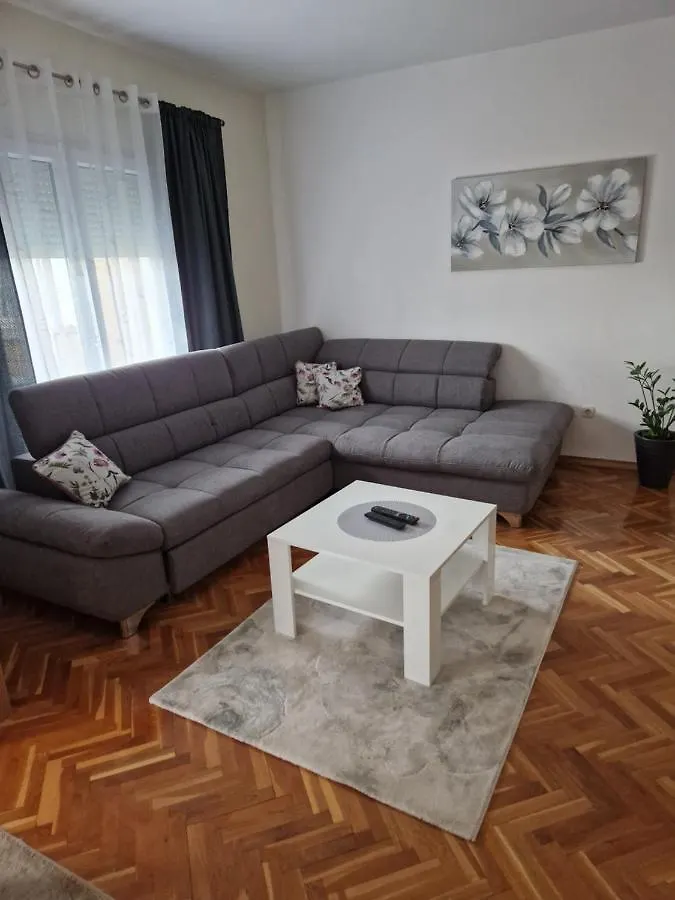 Apartman Ena, Biograd Na Moru