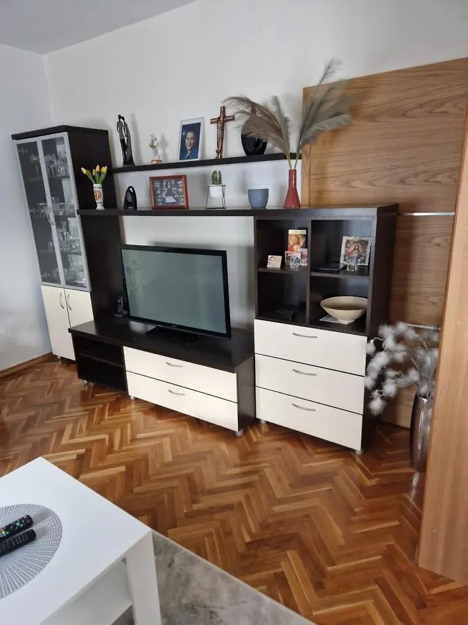 Apartman Ena, Biograd Na Moru